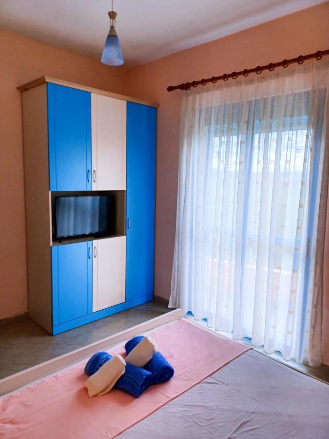 Aparthotel Eleart à Golem  Extérieur photo