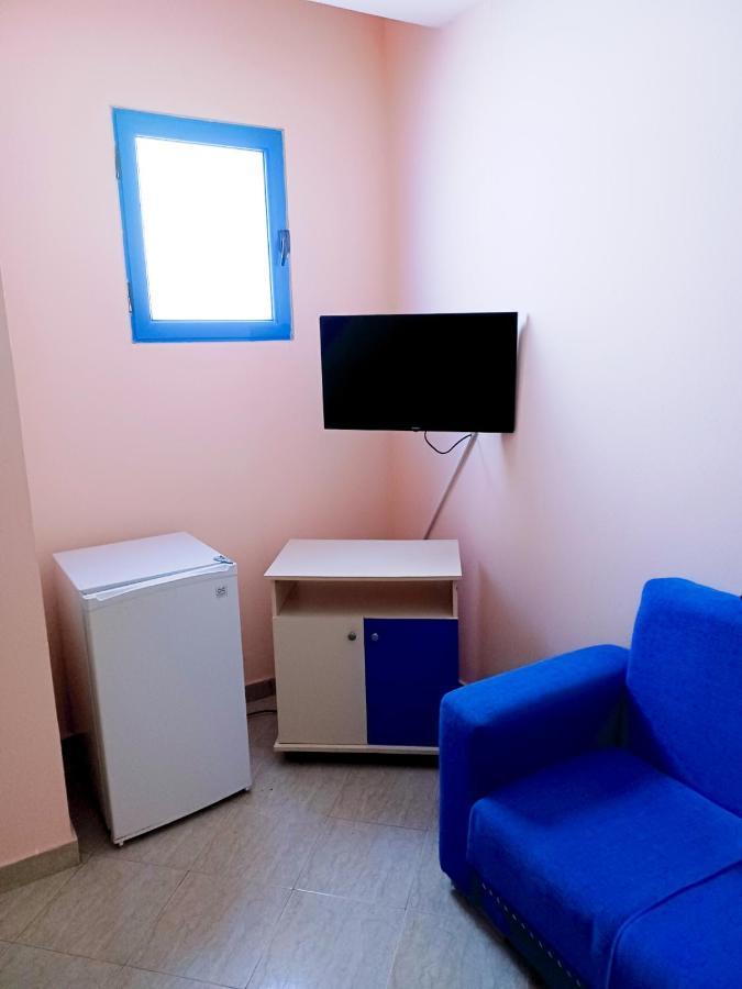 Aparthotel Eleart à Golem  Extérieur photo